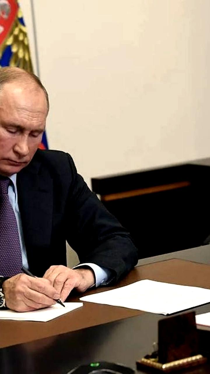 Путин ратифицировал соглашение с Китаем о лунной станции