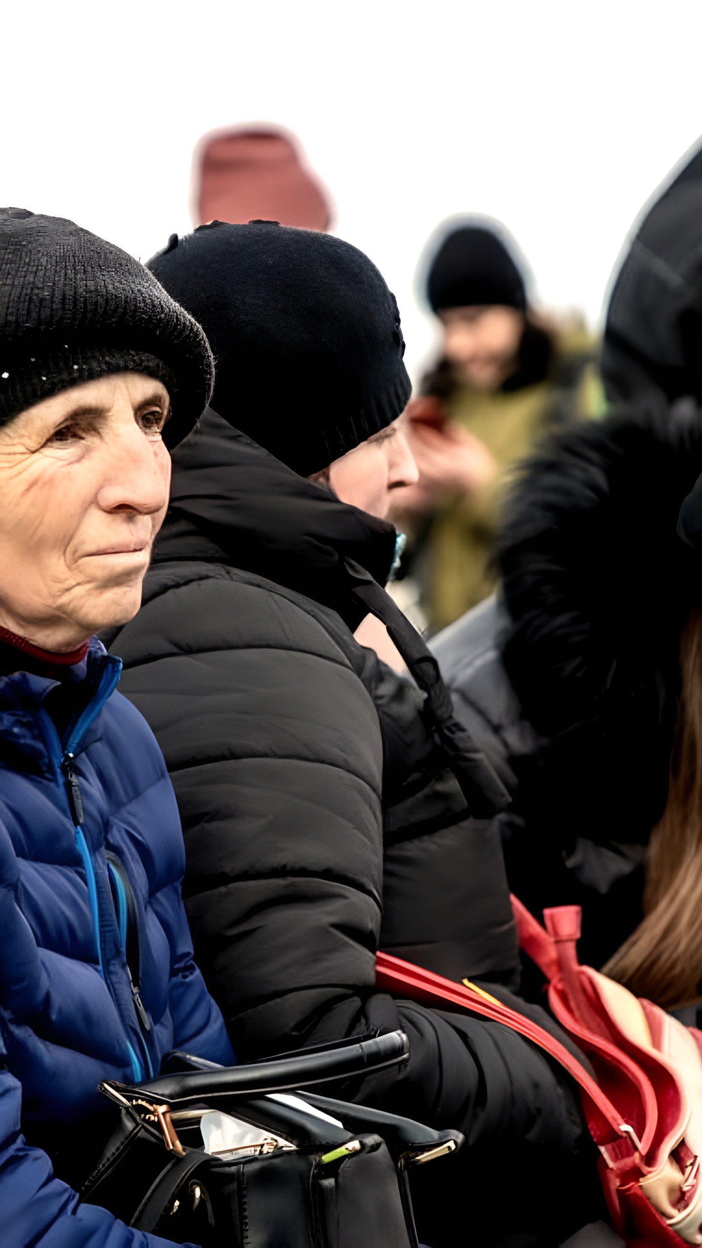 Проблемы украинских беженцев: 130 тыс. вернулись из-за жилищных проблем