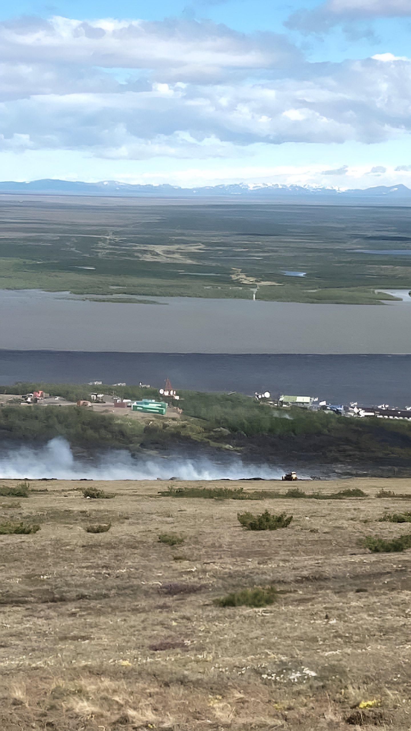 Пожары угрожают населенным пунктам в Чукотке и Ставрополье