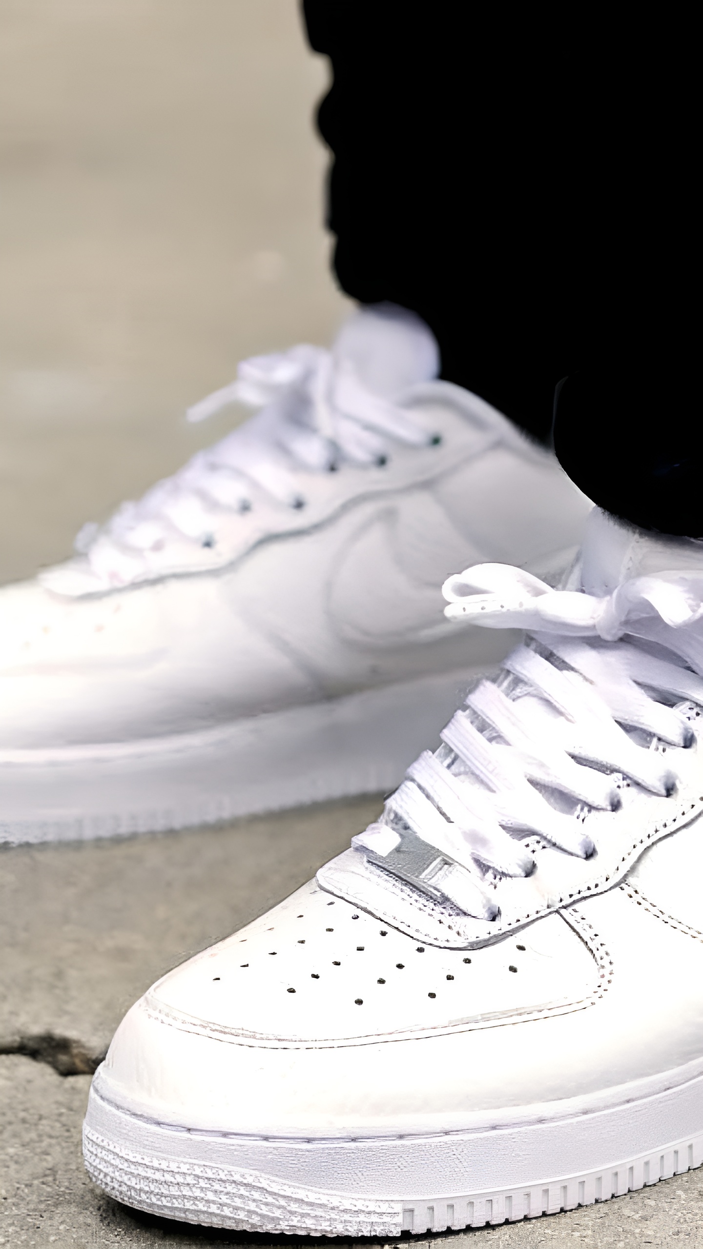Акции Nike падают более чем на 14% на премаркете из-за пессимистичных прогнозов и конкуренции с Adidas