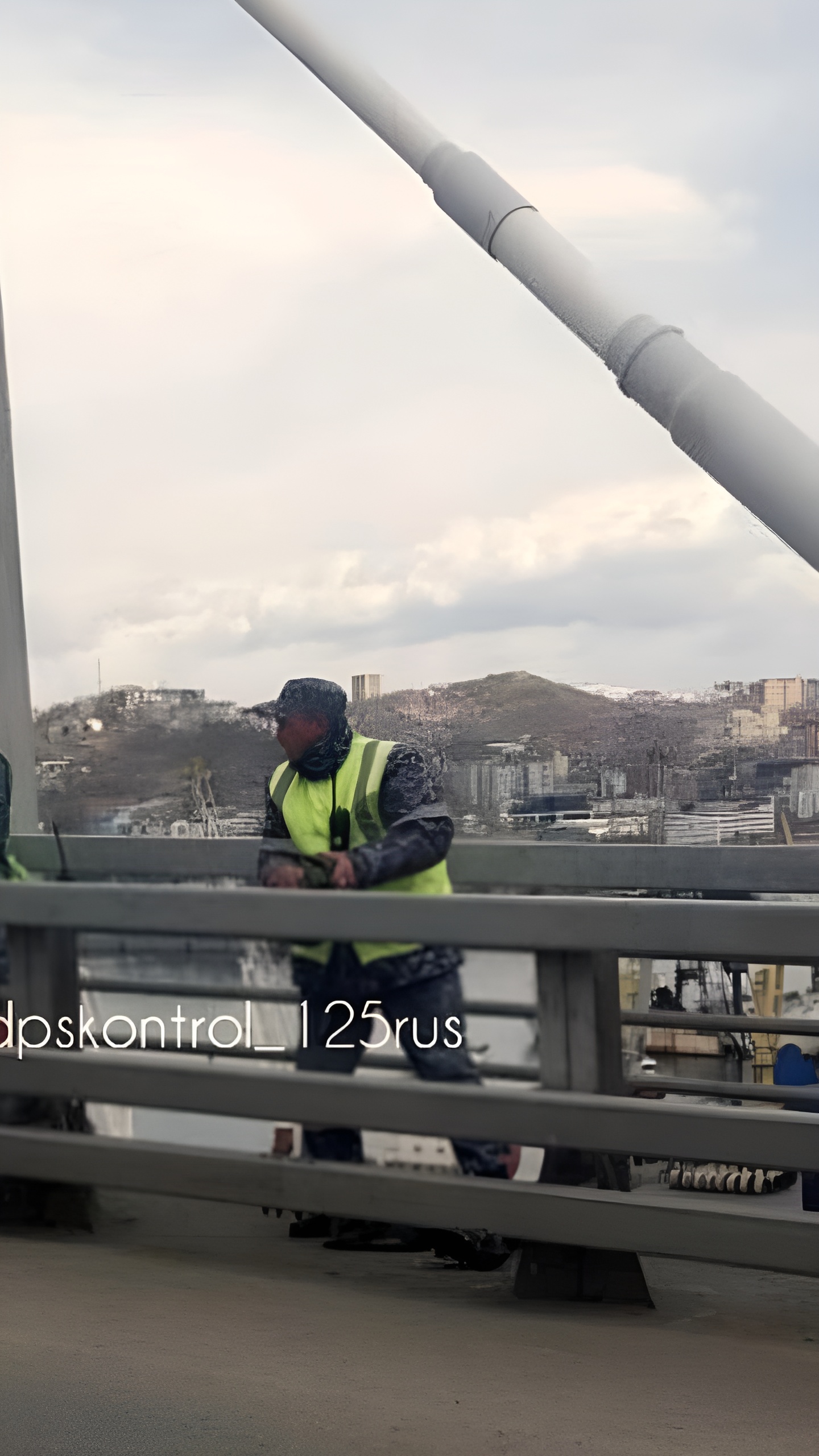 Предотвращена трагедия на Золотом мосту во Владивостоке
