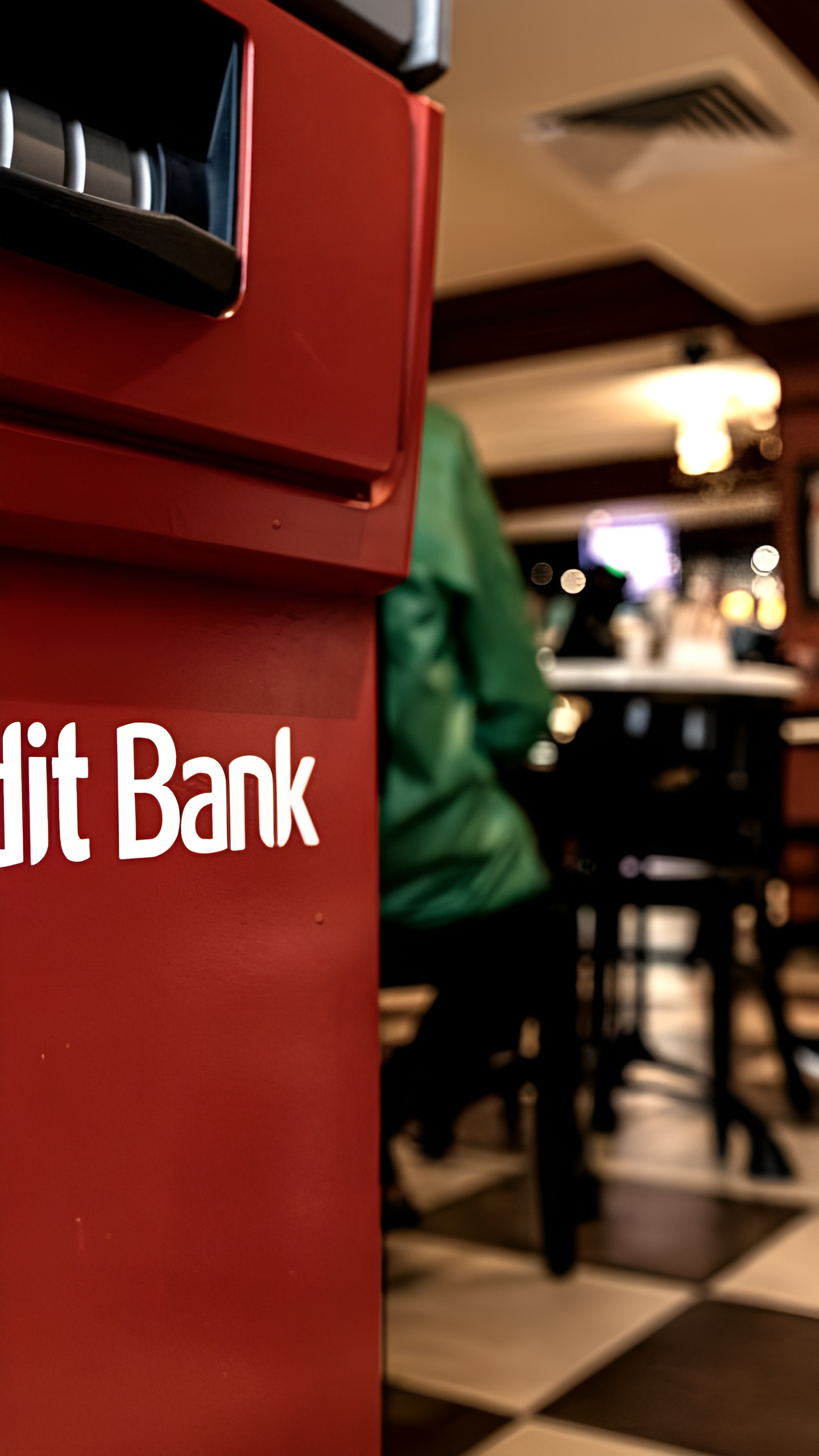 UniCredit объявляет о планах сокращения бизнеса в России до 2025 года