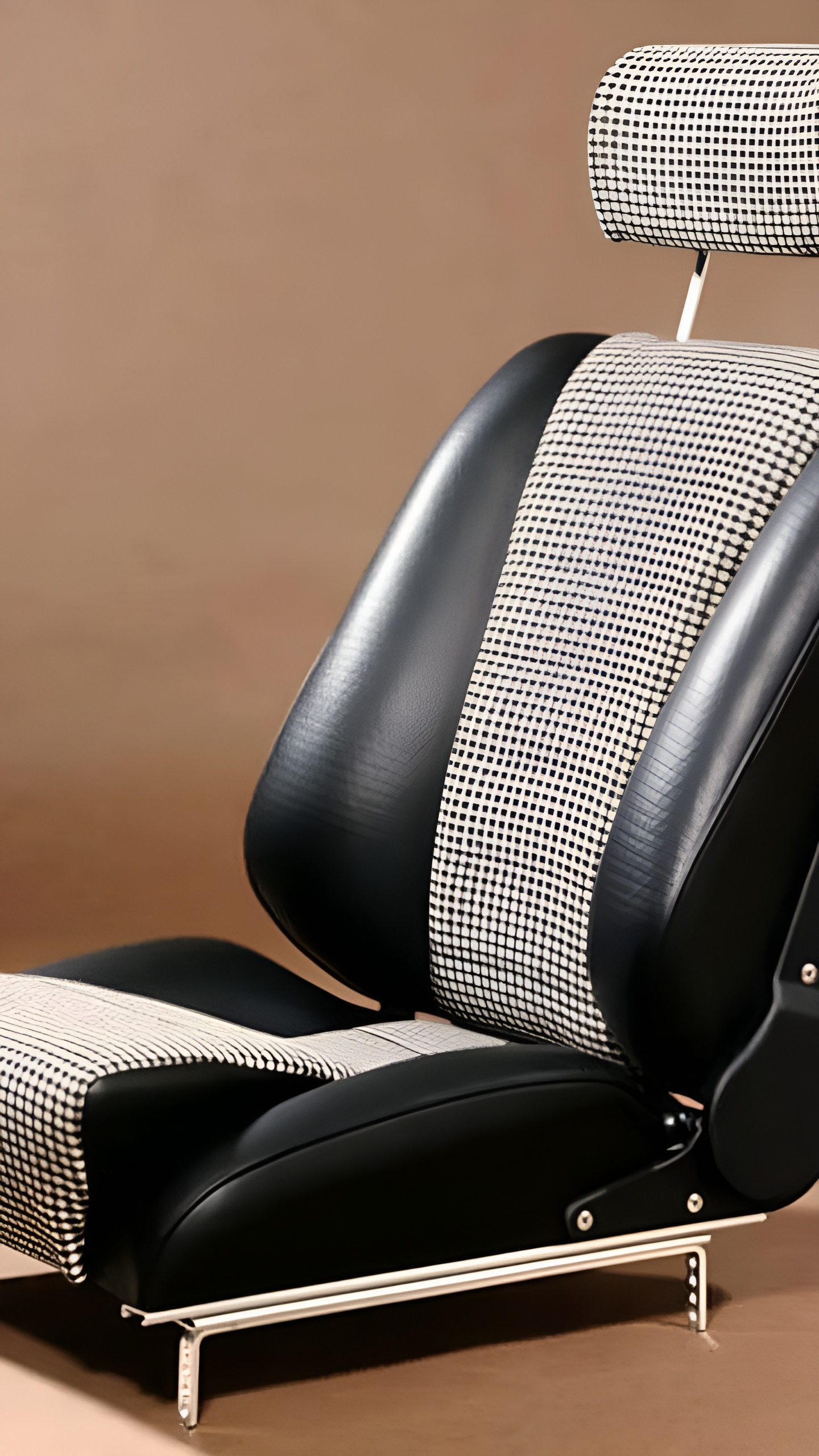 Производители Recaro и Fanatec объявили о банкротстве