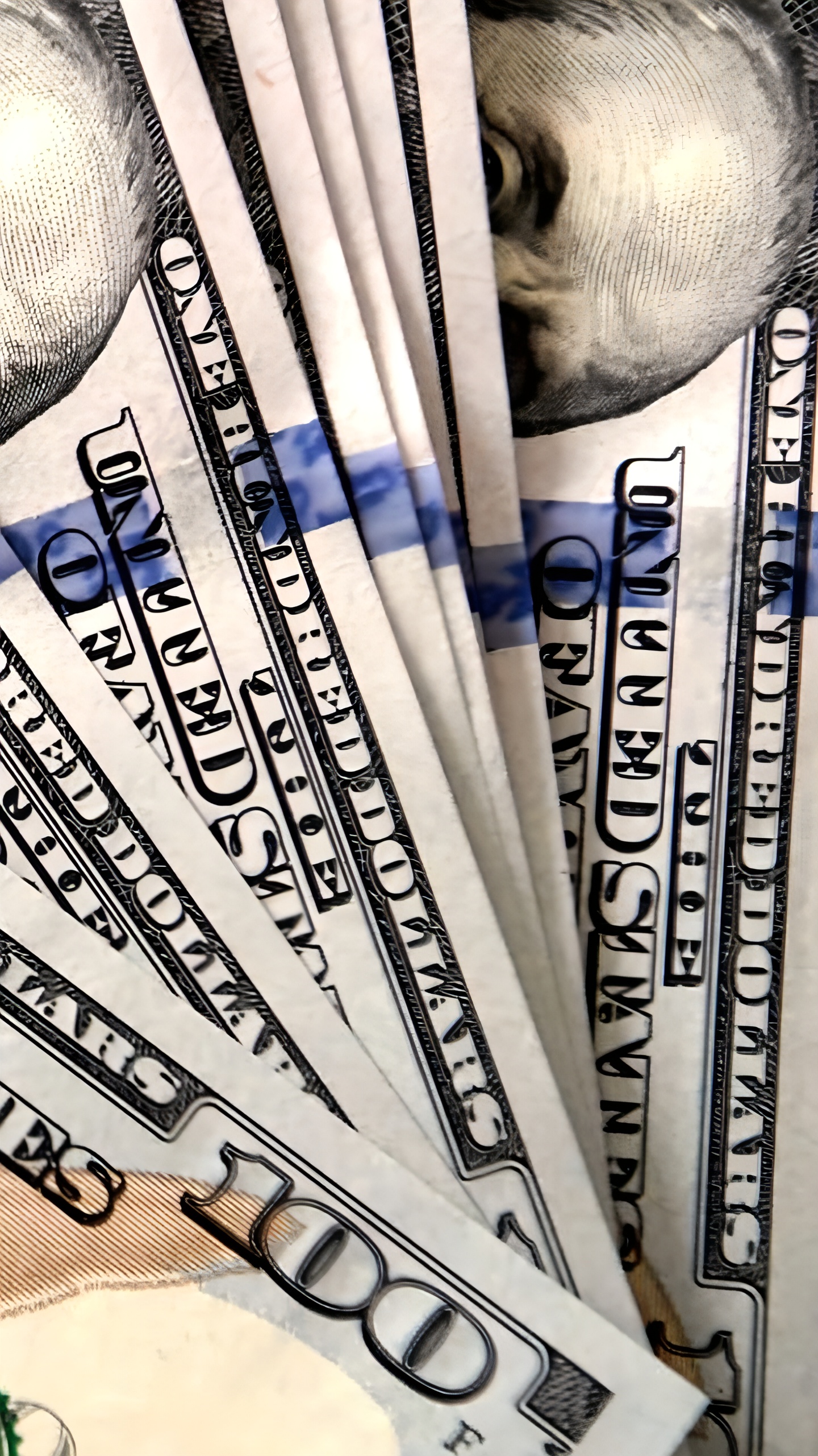 Переводы из России в Кыргызстан достигли $1,4 млрд в первом полугодии 2024 года