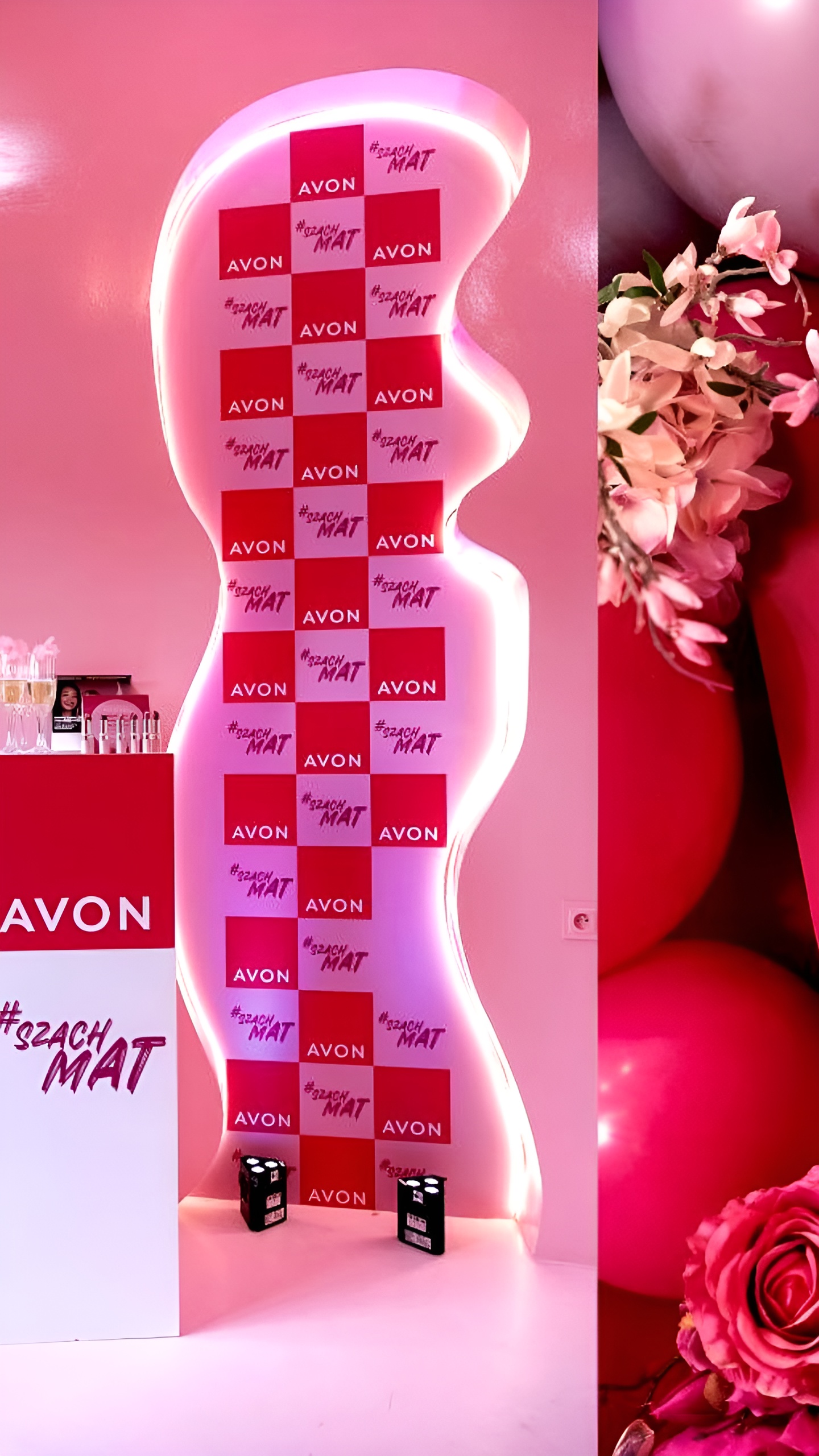 Avon Products подает заявление о банкротстве для урегулирования долгов и защиты от исков