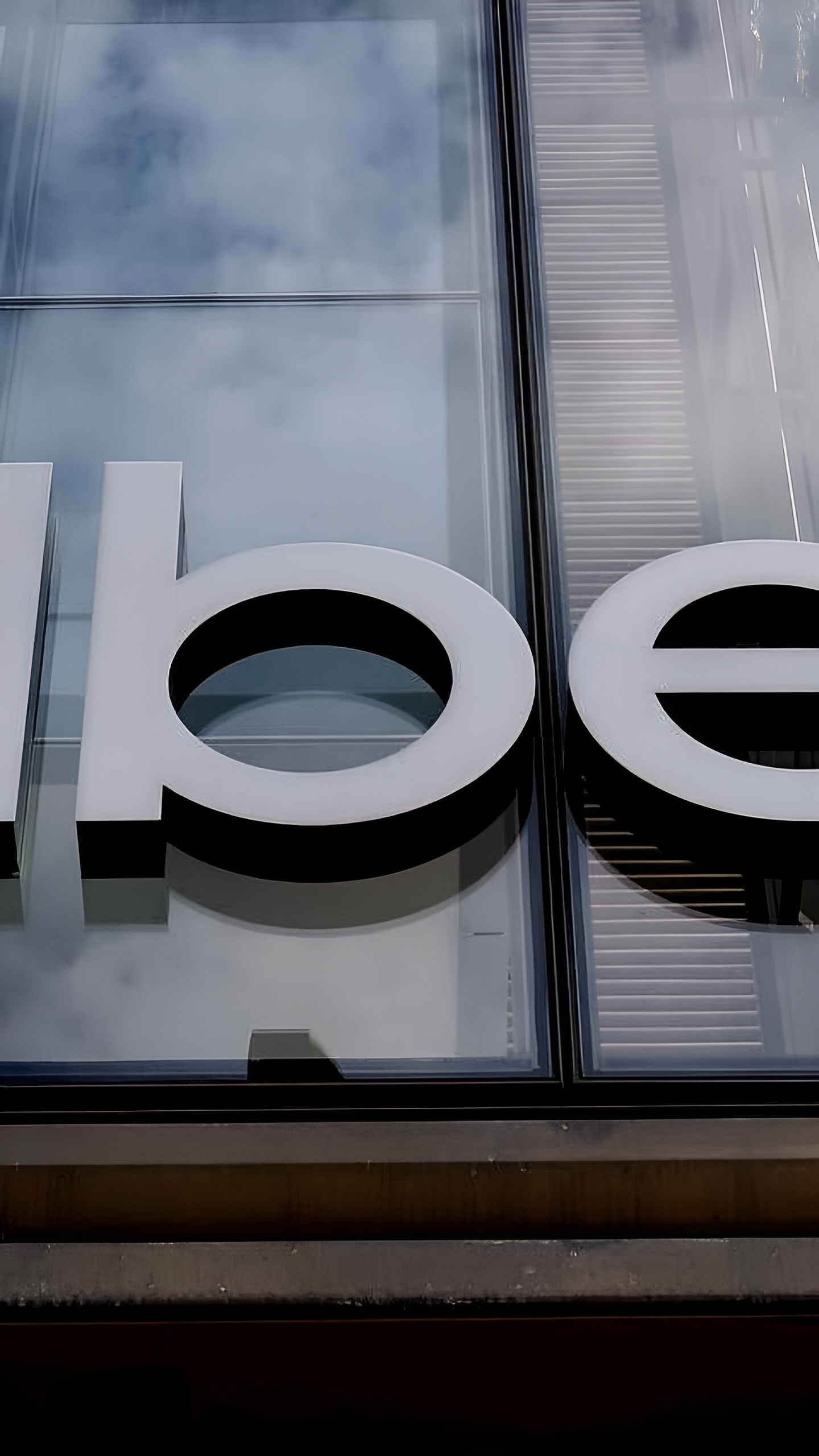 Нидерланды наложили штраф на Uber в размере €290 млн за нарушение защиты данных