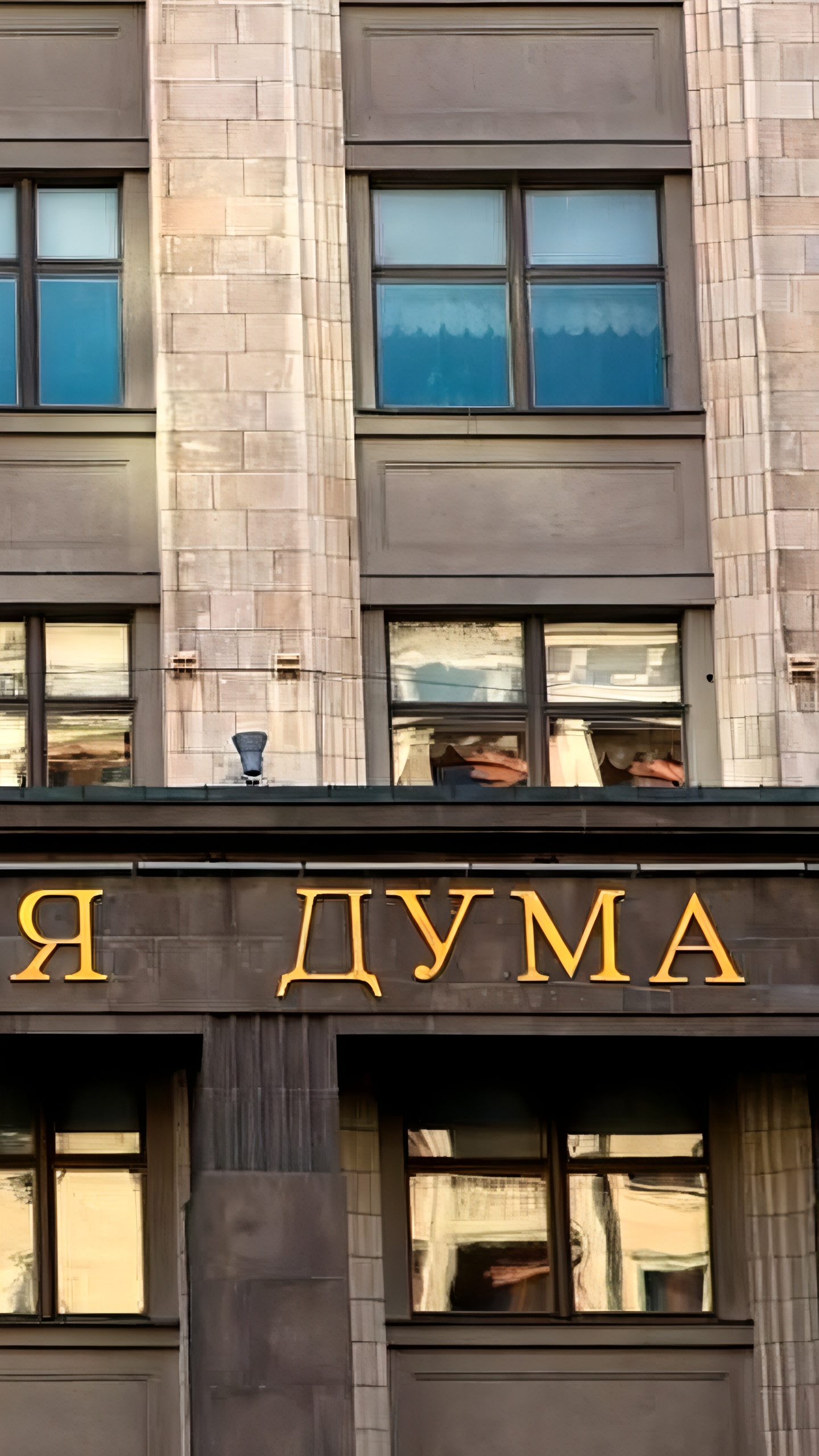 В России предложен запрет на усыновление детей иностранцами из стран с разрешенной сменой пола