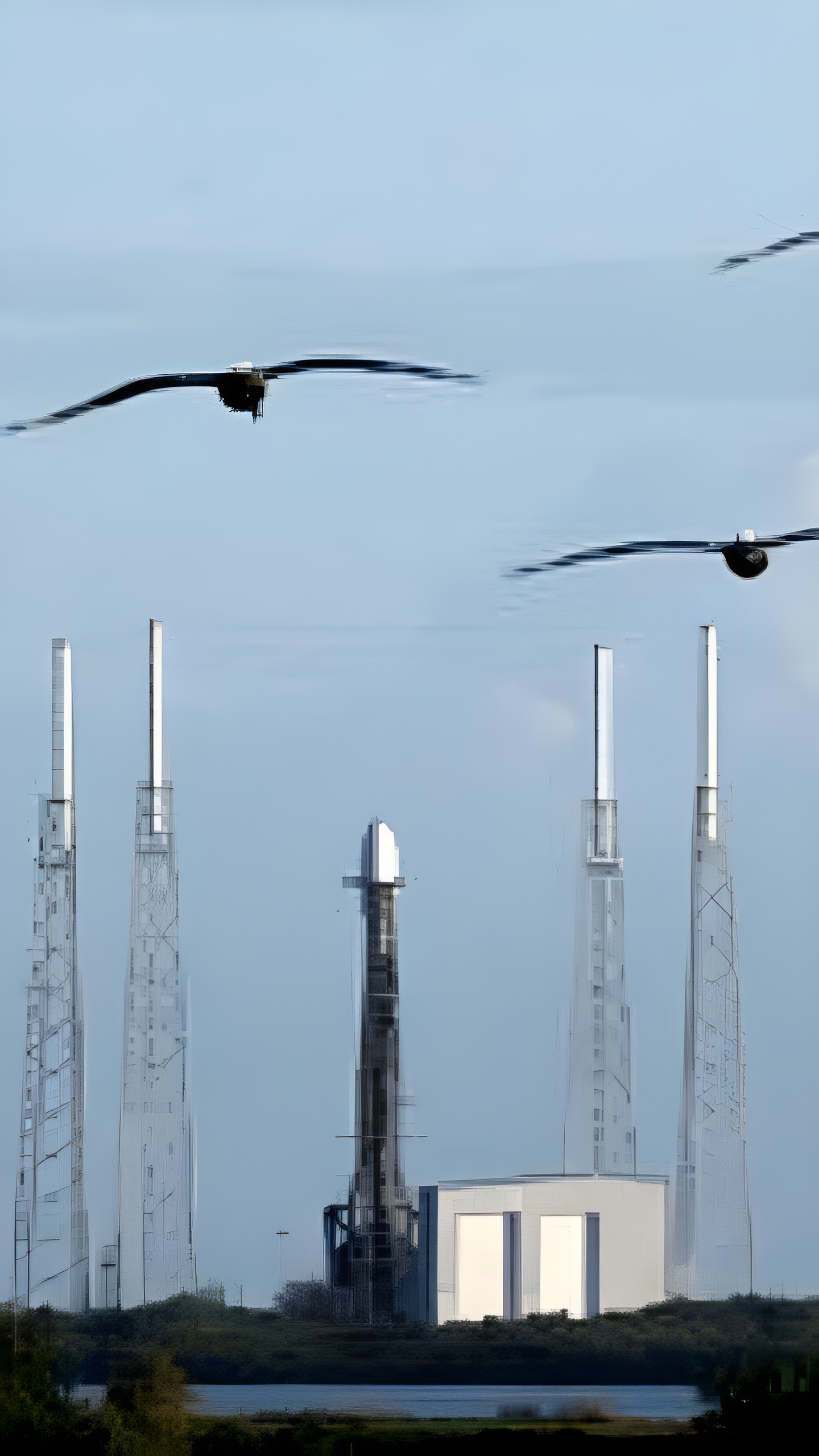 Ступень Falcon 9 опрокинулась при посадке на морскую платформу