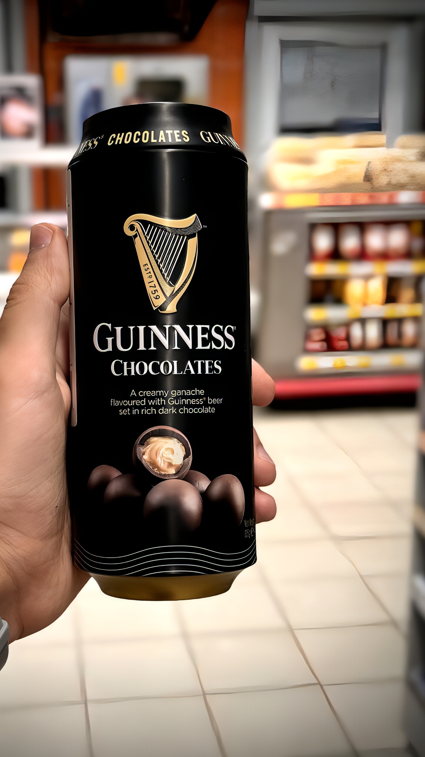 В России стартовали продажи конфет Guinness в пивных банках