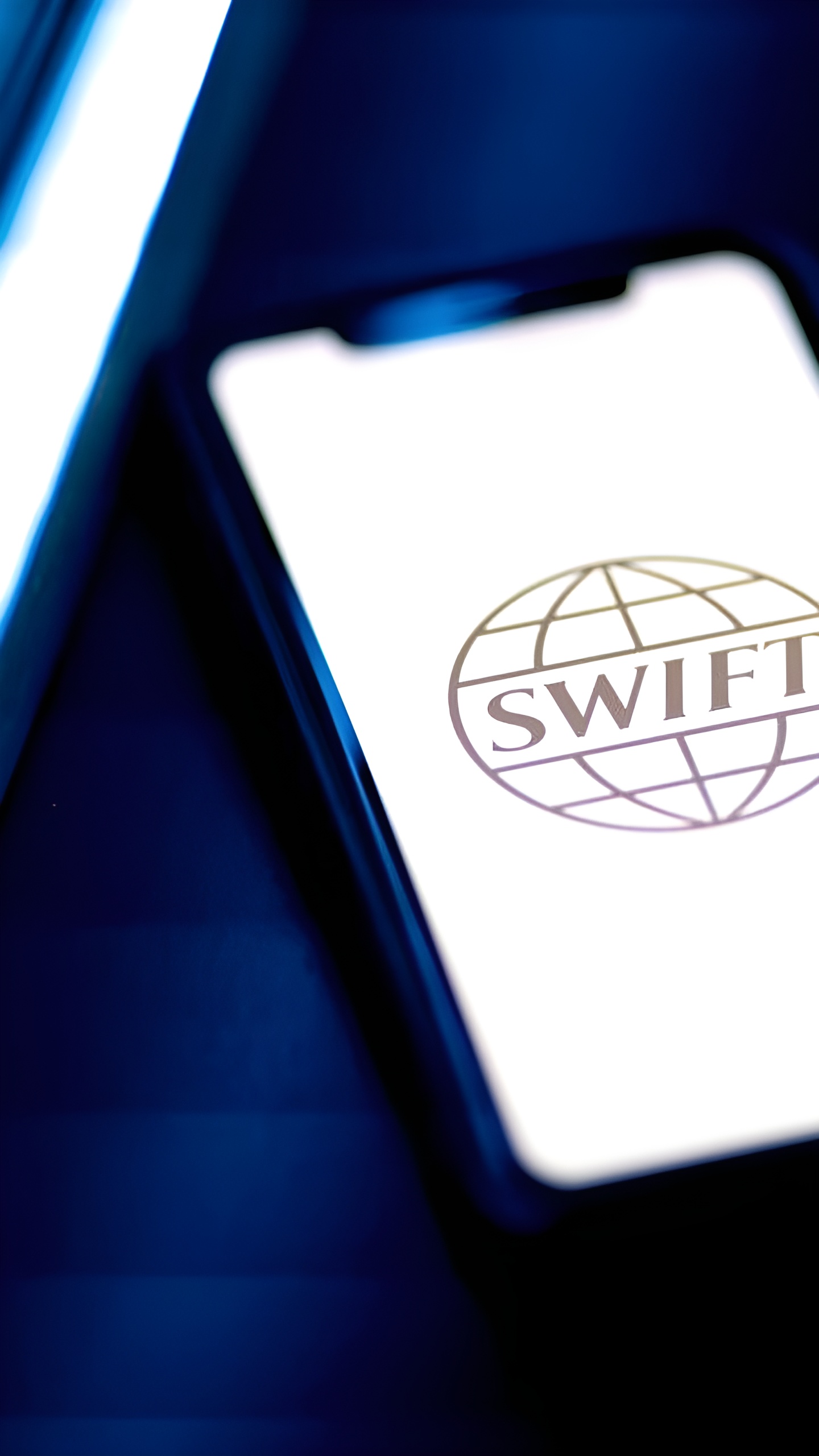 Банки начнут тестирование токен-транзакций через SWIFT в 2025 году