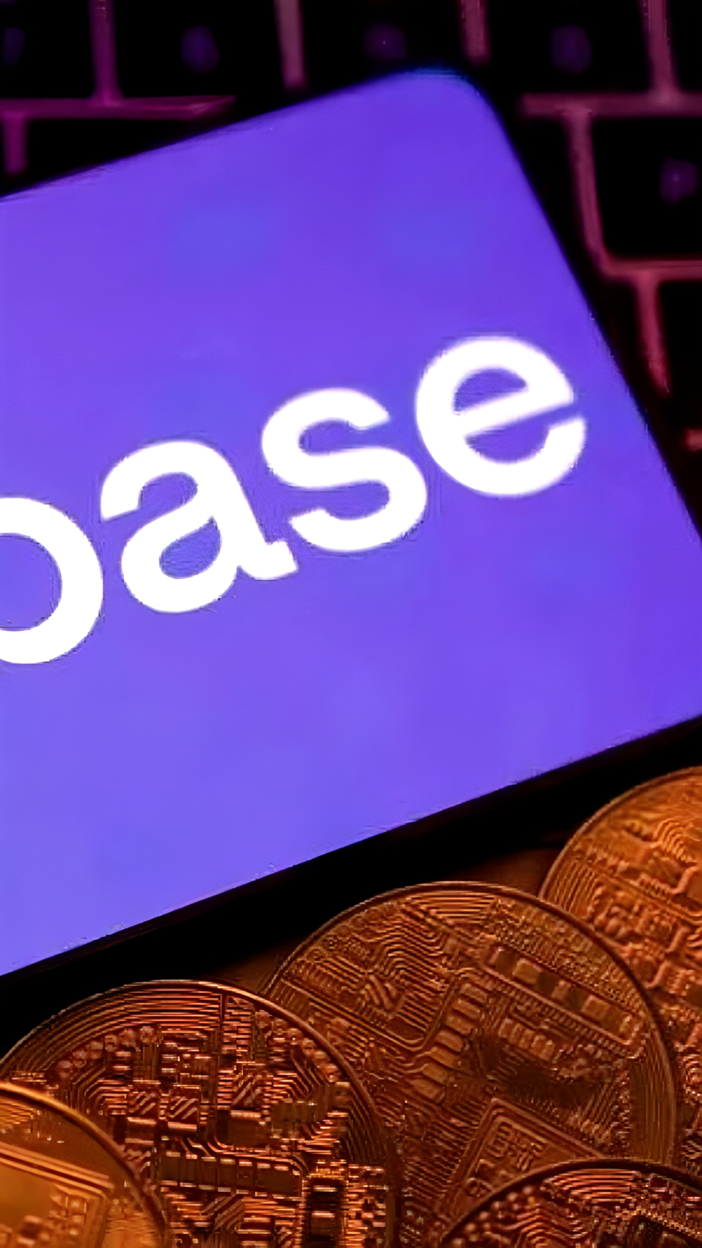 Coinbase планирует делистинг стейблкоинов в ЕС до конца года