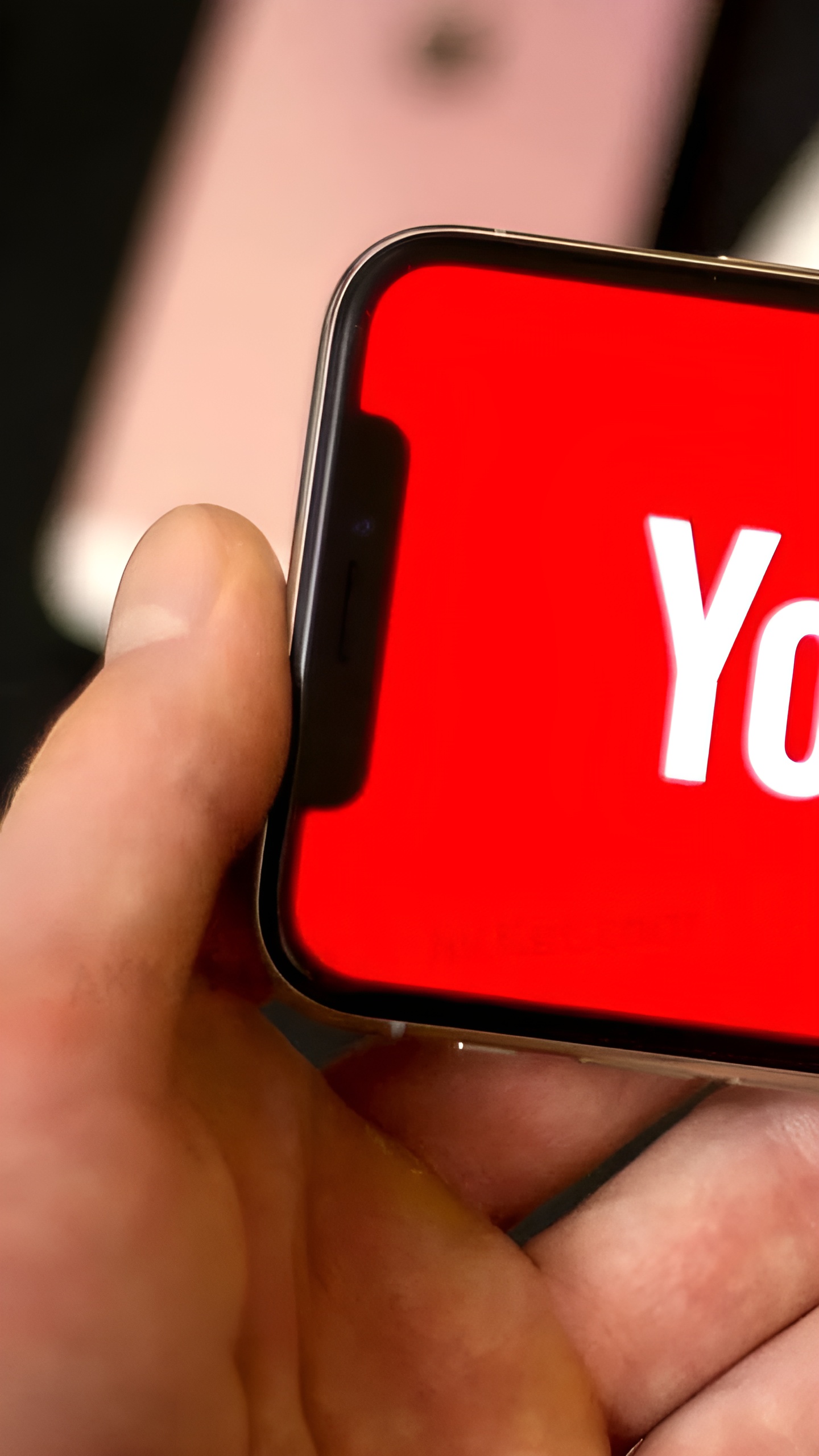 Хинштейн: Блокировки YouTube в России не происходит