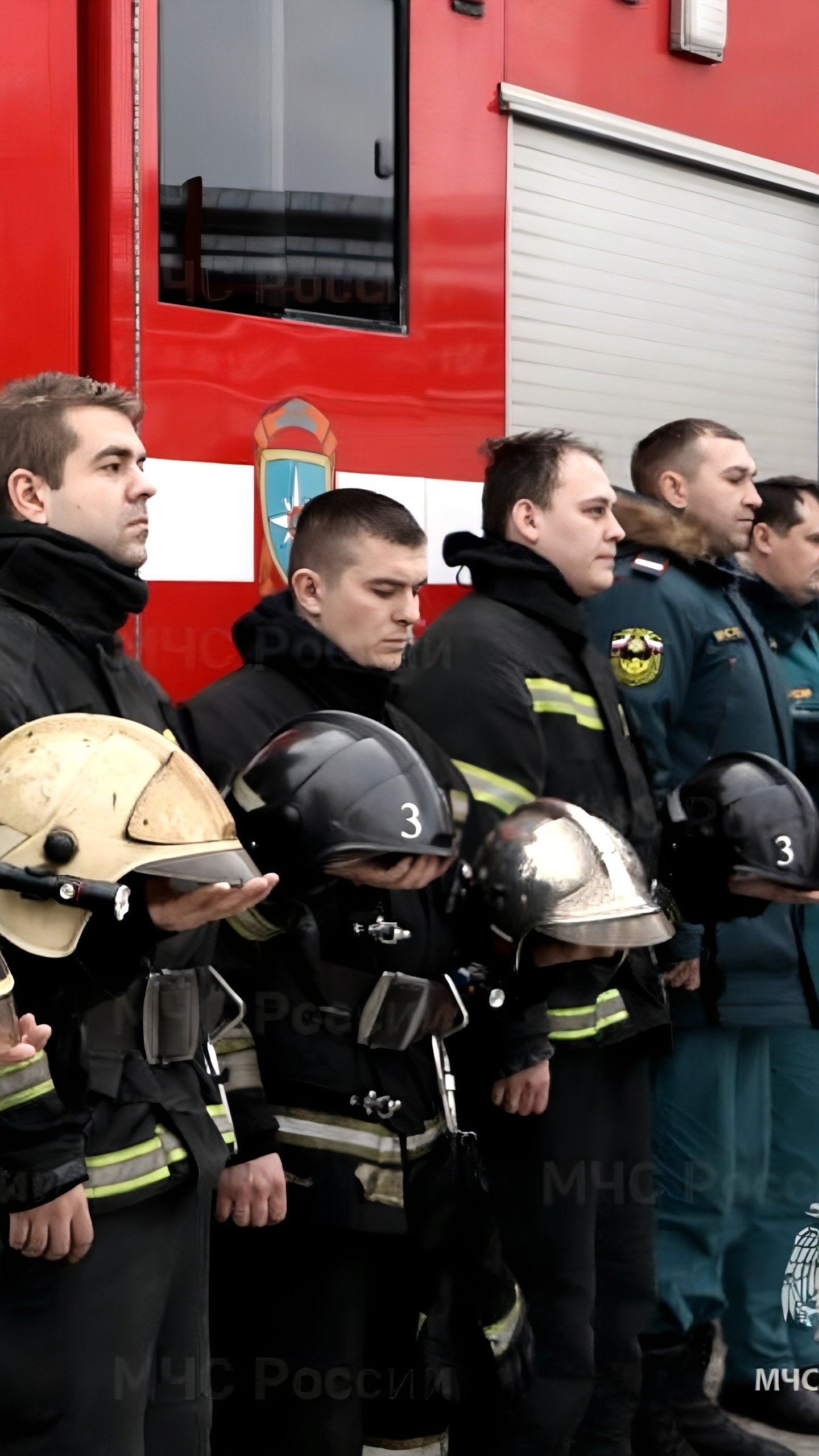 В поселке Колпна открыли сквер в память погибшего пожарного Сопина