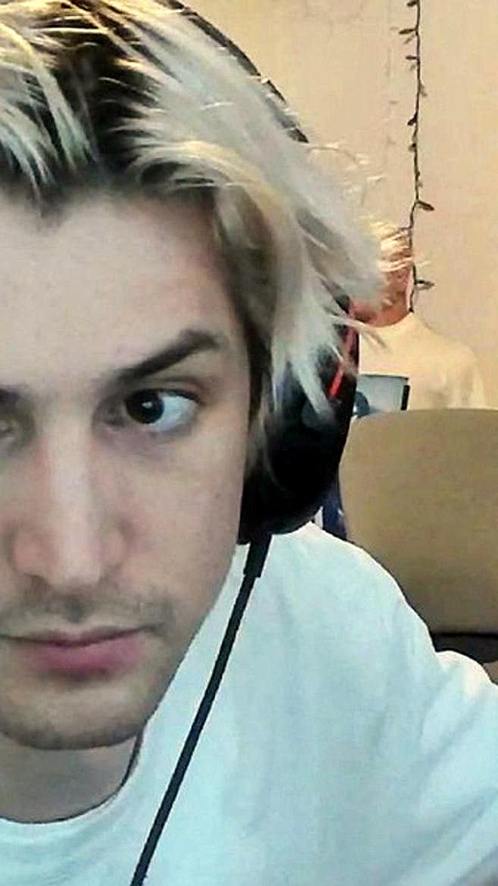 Стример xQc поставил $700 000 на Камалу Харрис на выборах США