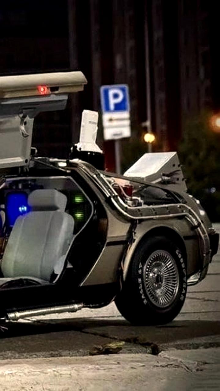 В Казани выставили на продажу DeLorean DMC-12 из фильма «Назад в будущее» за 10 млн рублей