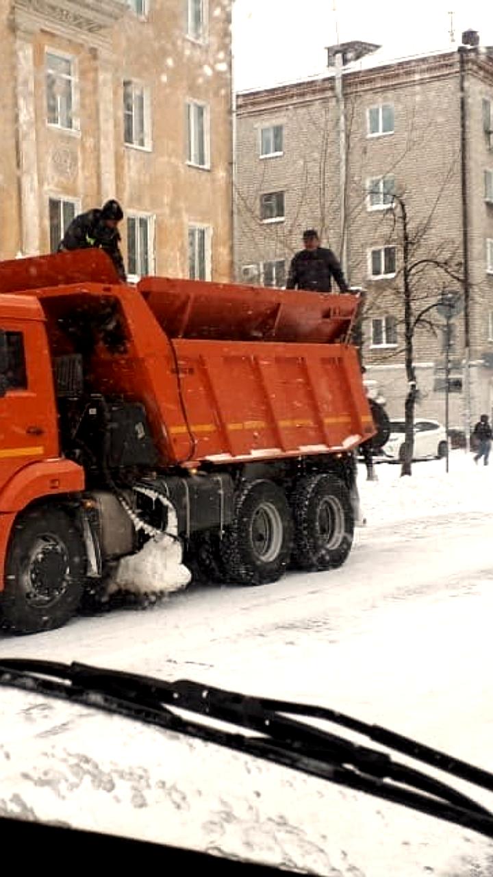 Снегопады на Северном Кавказе: циклон с Каспия приносит осадки