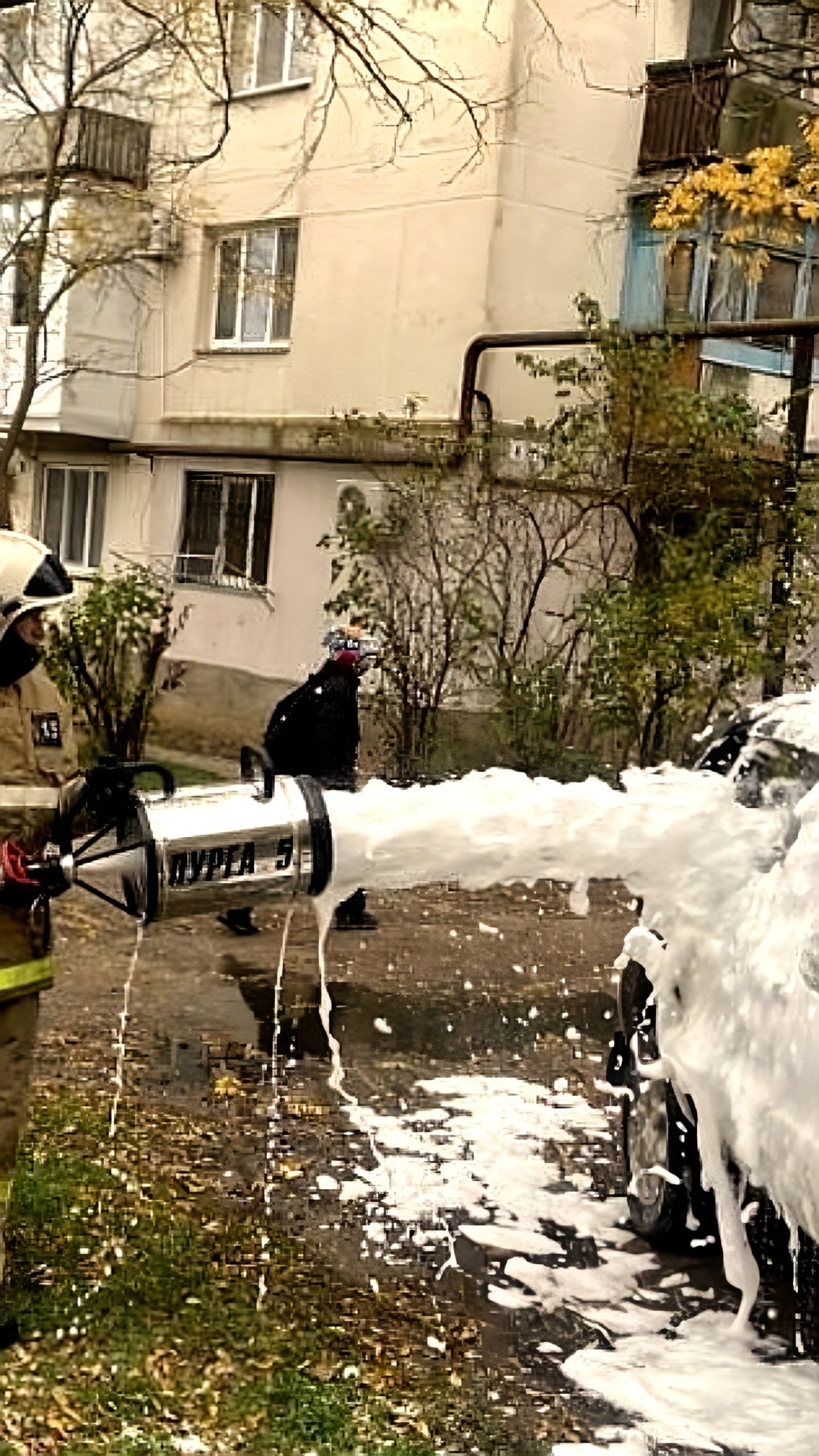 Пожар автомобиля под Феодосией: пострадавшая девушка госпитализирована