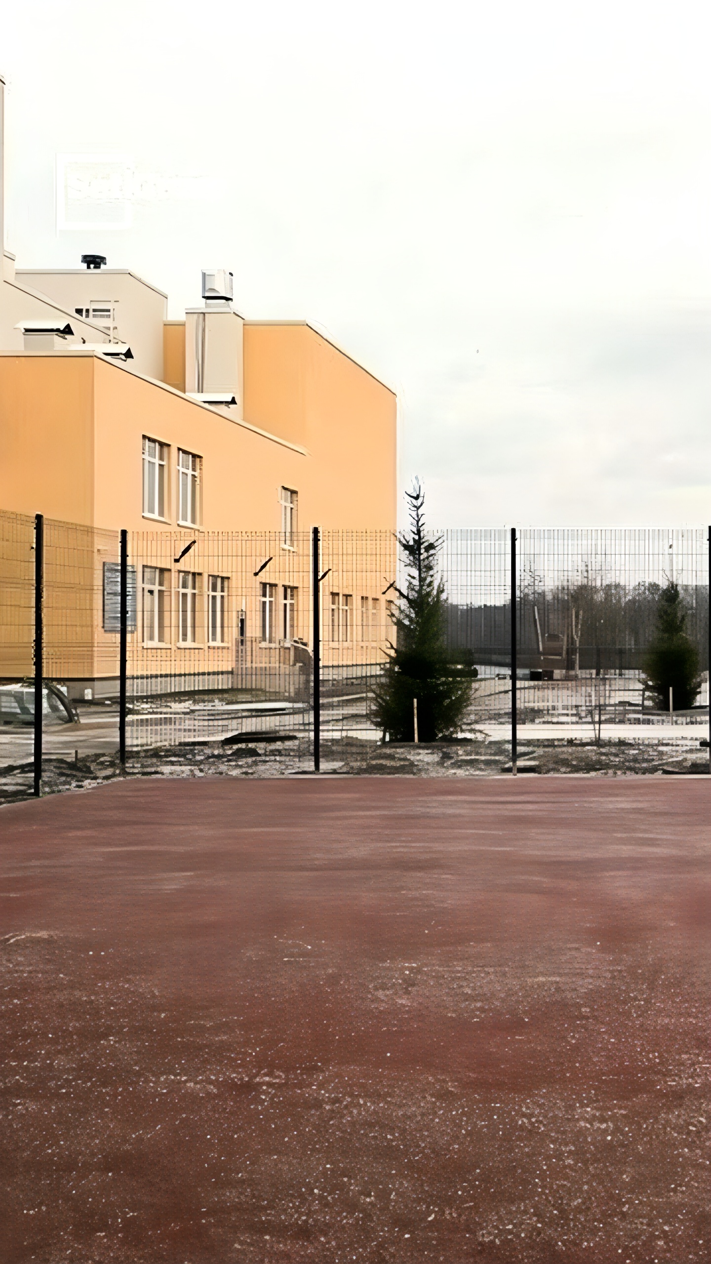 В Санкт-Петербурге открыты две новые школы с современными условиями для обучения