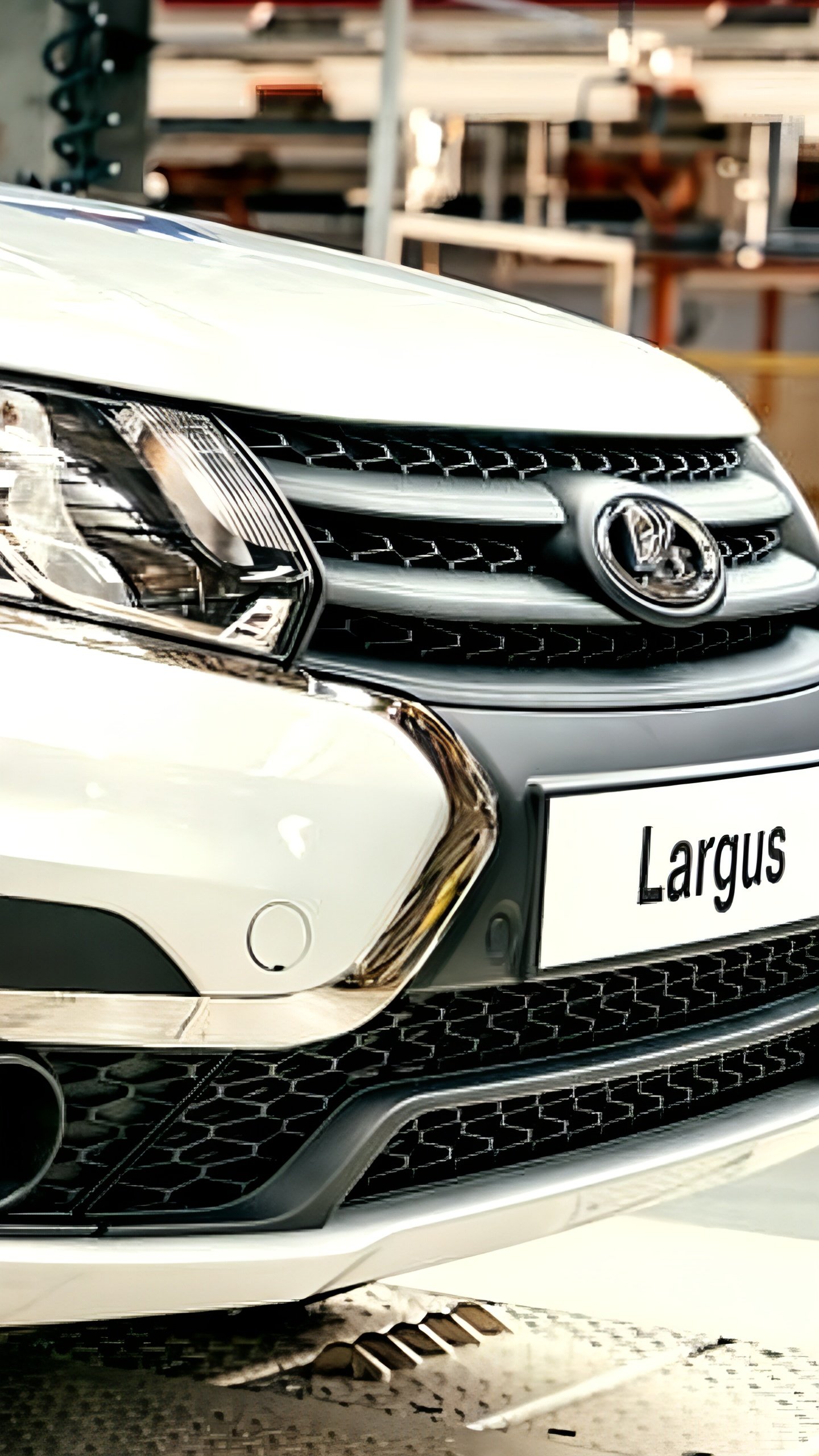 АвтоВАЗ запускает продажи обновленных Lada Largus и Largus Cross