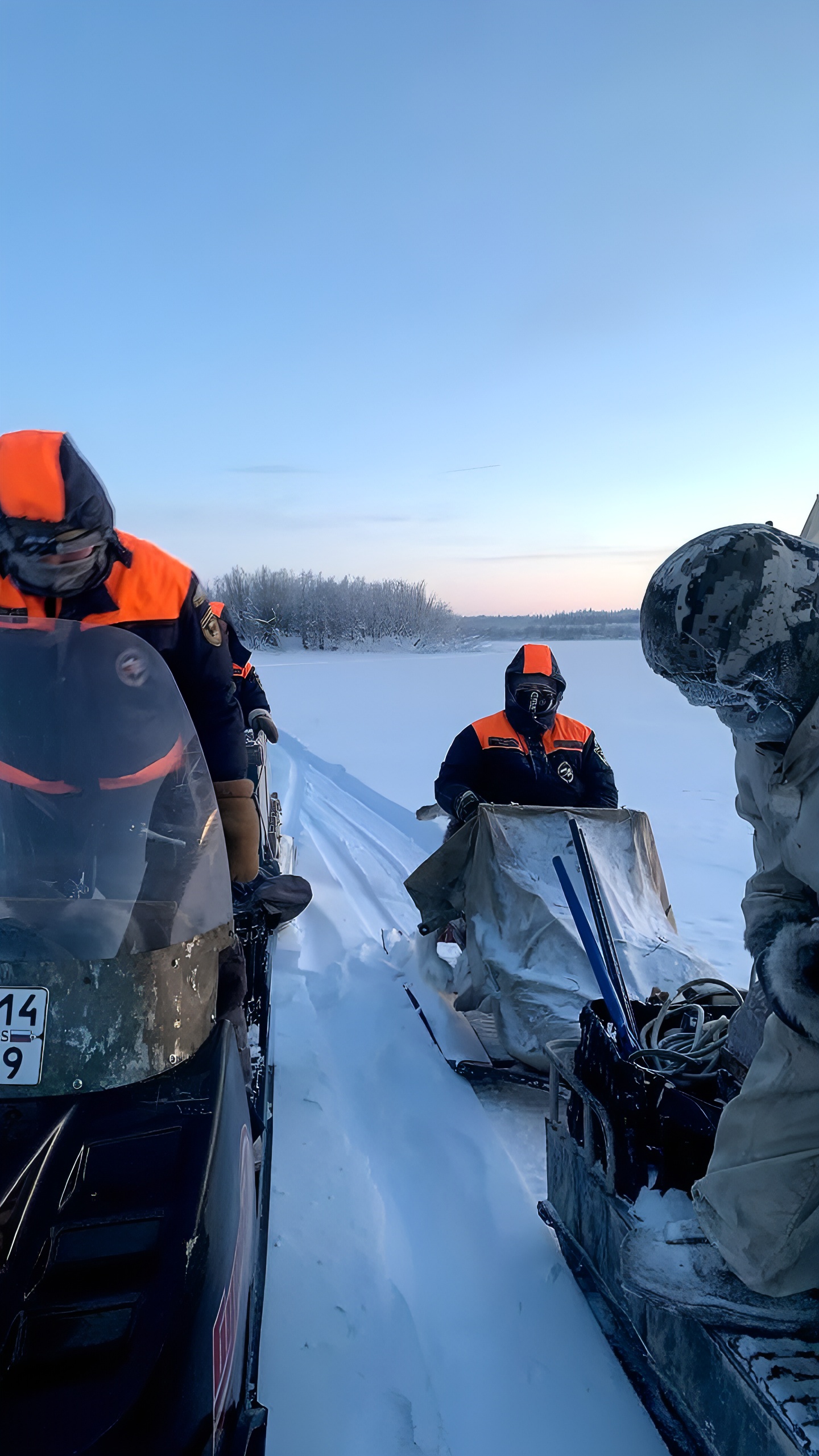 В Якутии продолжаются поиски пропавших мужчин в условиях сильных морозов