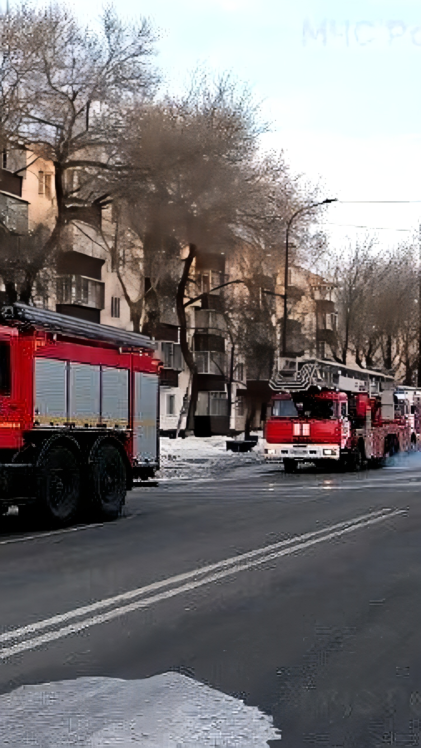 В Благовещенске пожарные спасли 12 человек при ликвидации пожара в жилом доме