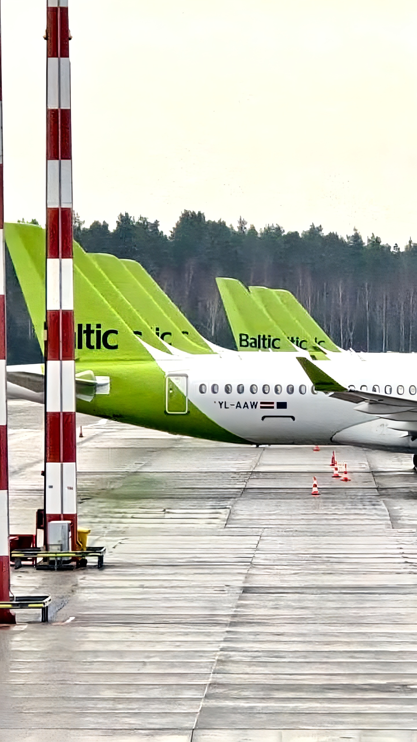 airBaltic отменяет 4670 рейсов на лето 2025 из-за проблем с двигателями