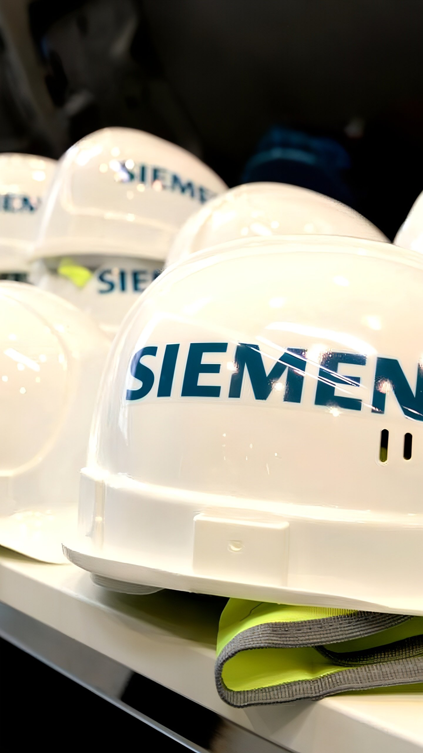 РЖД приобретает сервисный цех Siemens в Петербурге за 1,45 млрд рублей