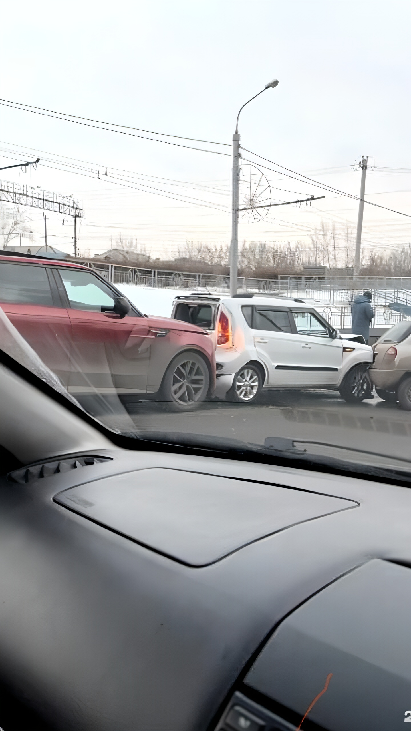 Массовая авария на проспекте Свободном: пять автомобилей столкнулись