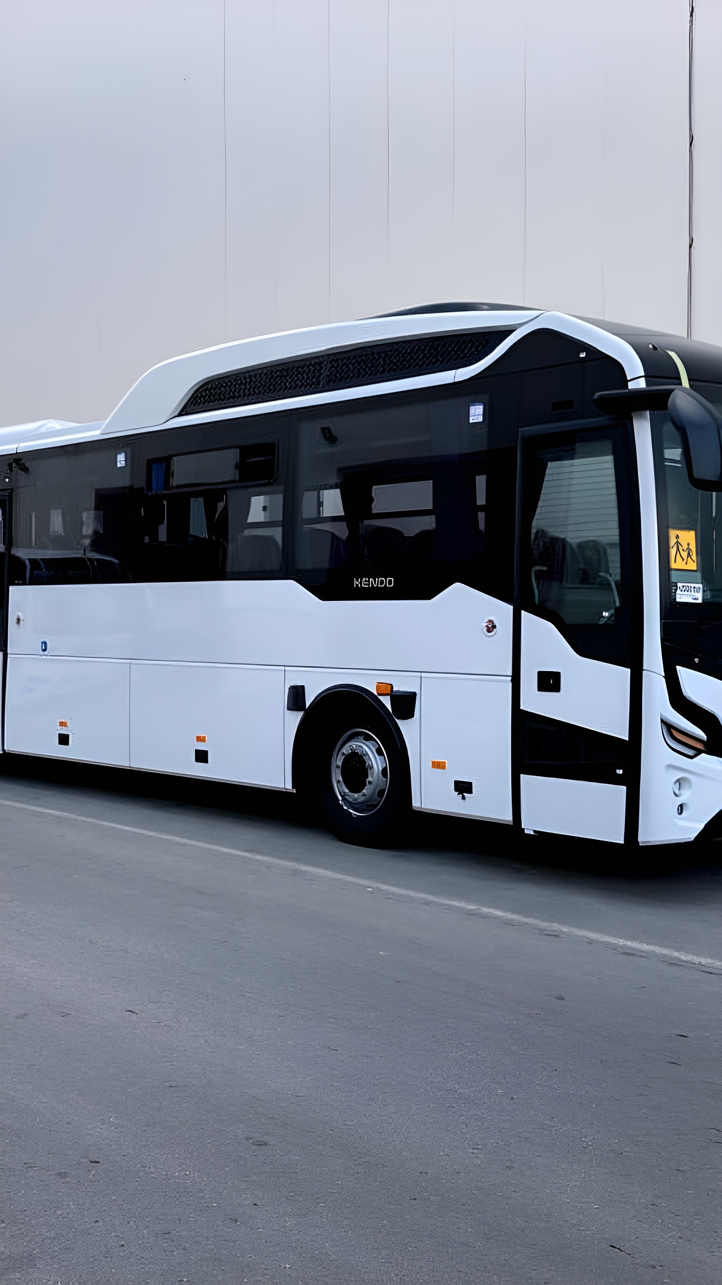 Бишкек получает 43 новых современных автобуса ISUZU