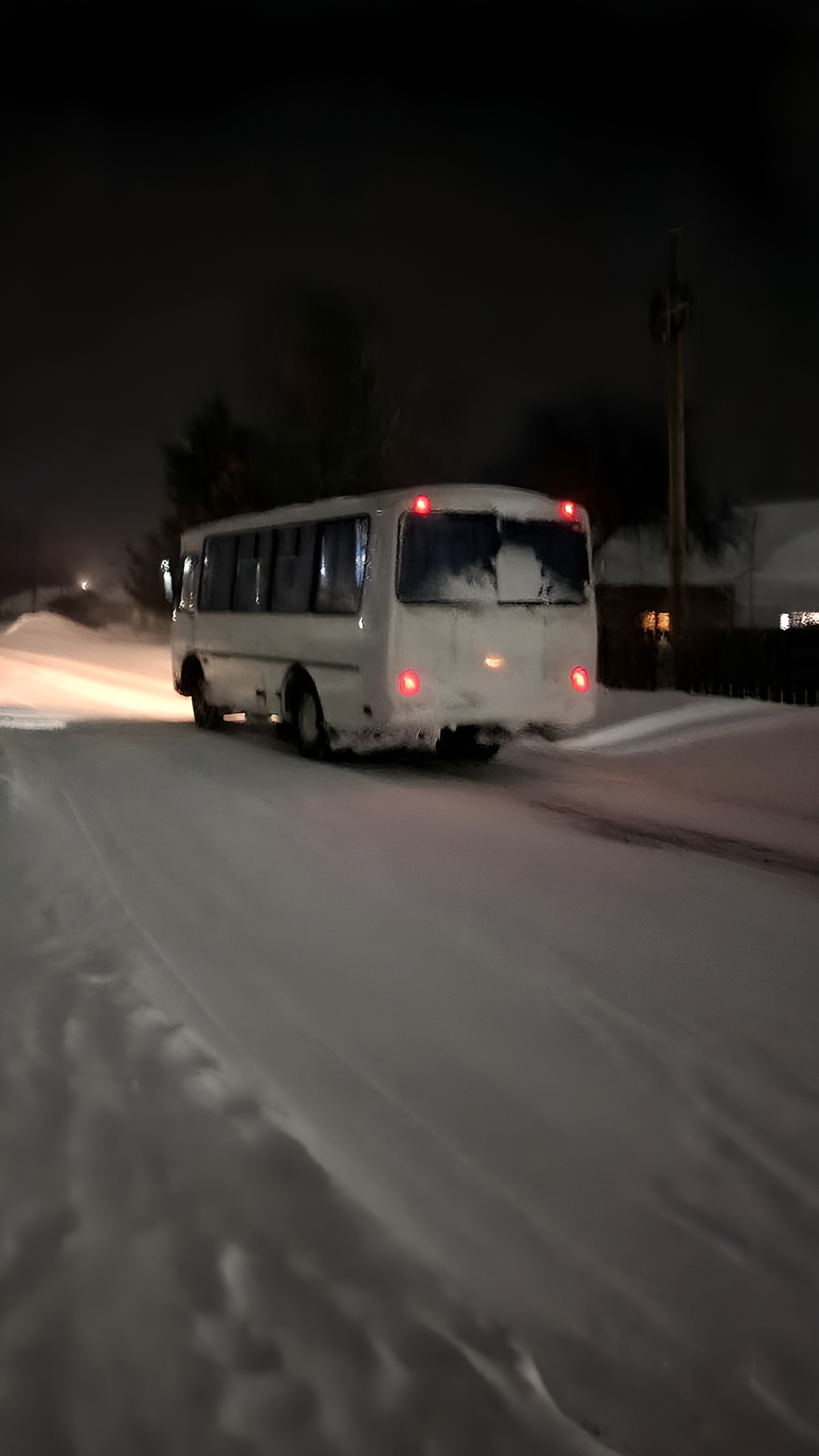 Дефицит водителей в Хабаровске: курьеры вместо автобусов