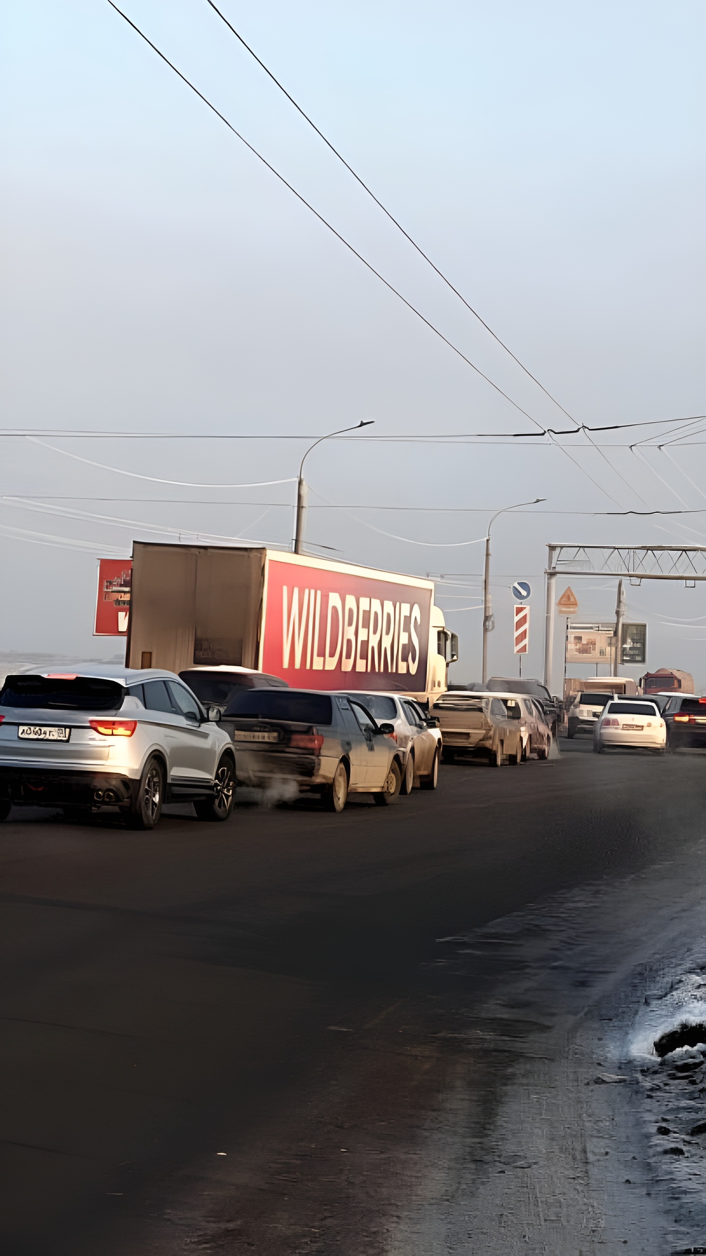 Возобновление работы светофоров на мосту у Телецентра после временного отключения