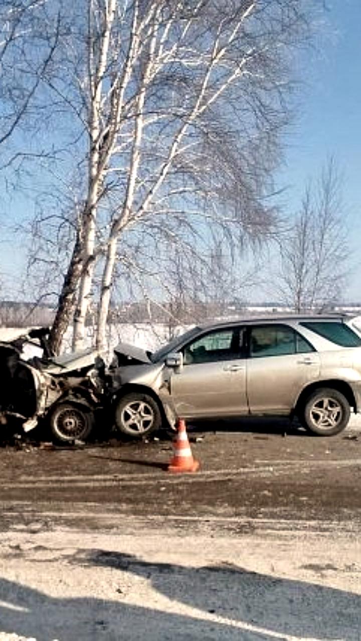 Дорожные происшествия: 28 ДТП в Иркутской области и 132 в Москве за неделю