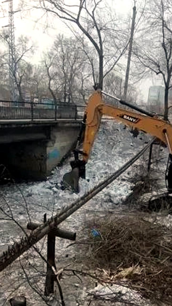 Благовещенск завершает очистку русла реки Бурхановка: вывезено почти 7000 кубометров мусора