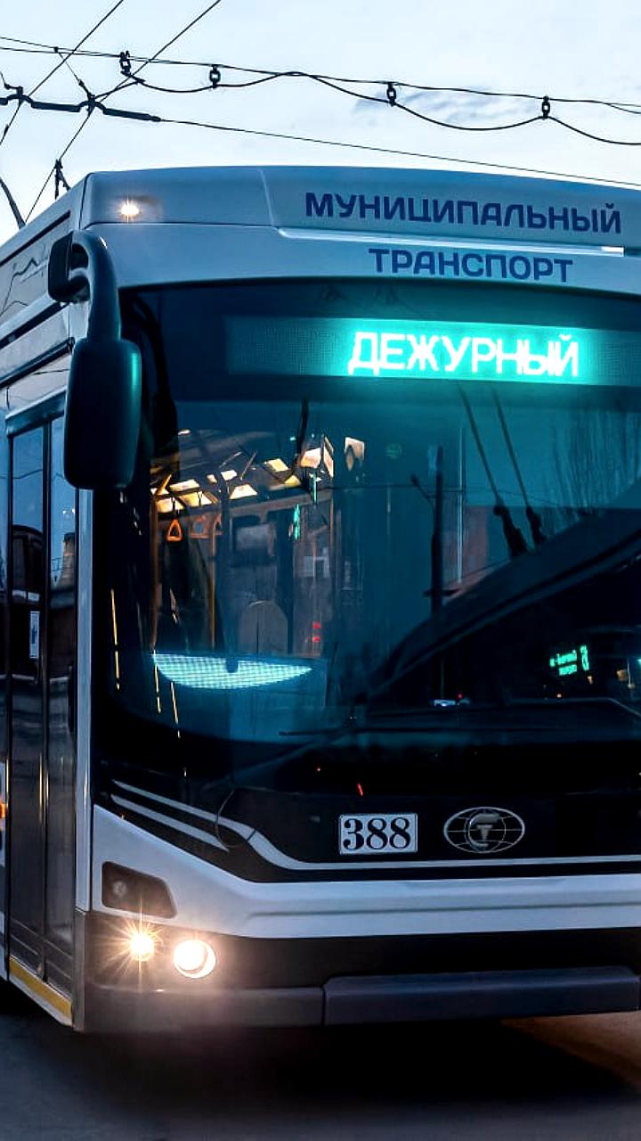 Мэр Омска поблагодарил водителя троллейбуса за помощь потерявшемуся ребенку