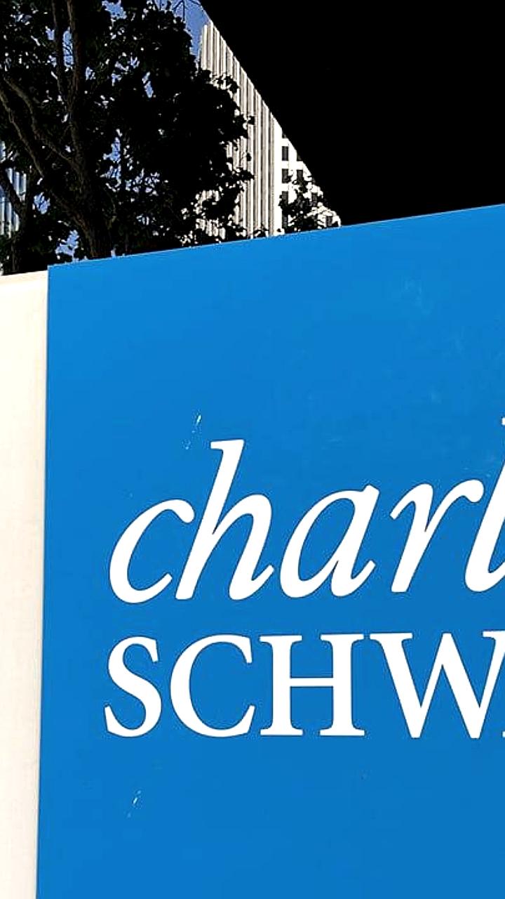 Charles Schwab анонсирует запуск спотовой торговли криптовалютами в ближайшие 12 месяцев