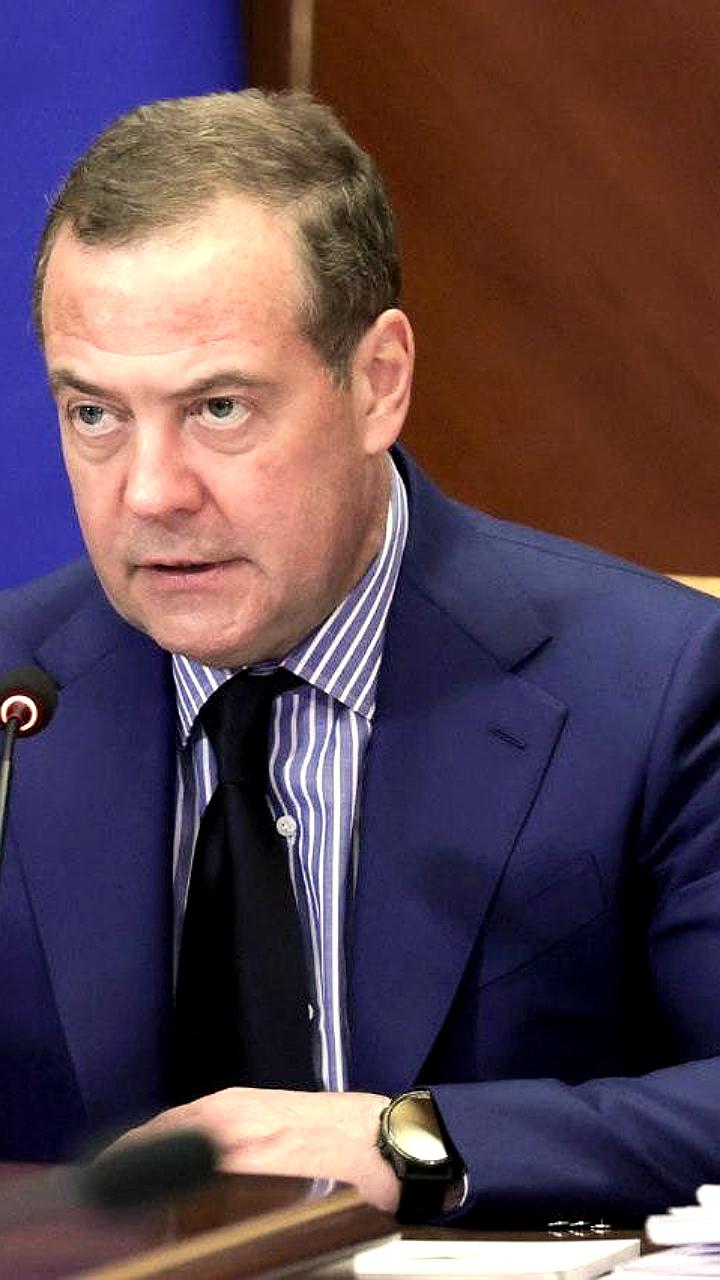 Медведев критикует Международный уголовный суд за несостоятельность в привлечении к ответственности