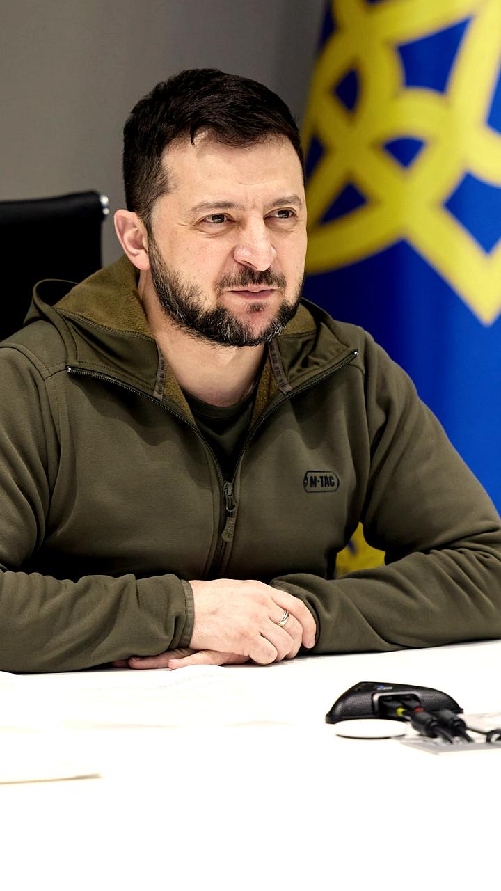 Зеленский о мобилизации: 800 тысяч добровольцев в ВСУ и единичные случаи насилия