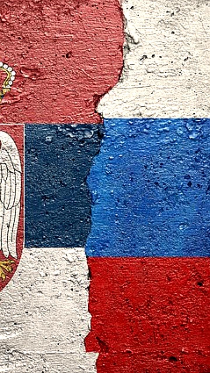 Сербия сохраняет безвизовый режим для россиян, несмотря на сближение с ЕС