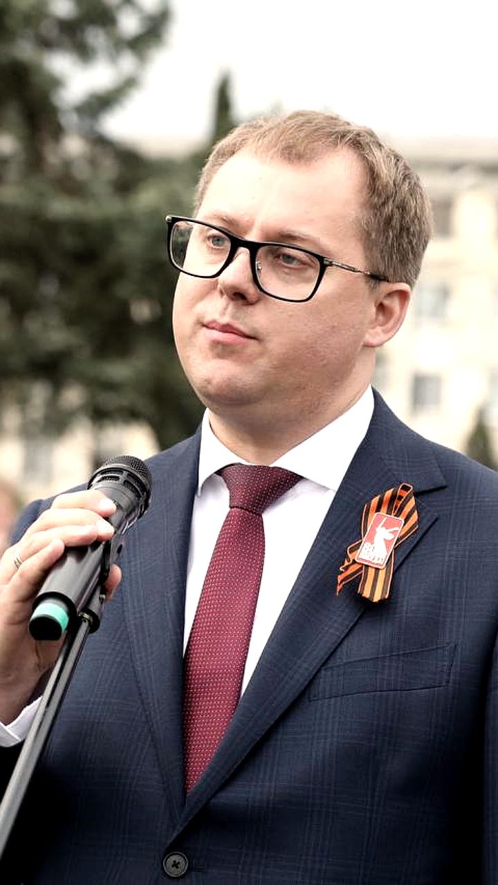 Кириенко и Гунба обсудили реконструкцию набережной Сухума