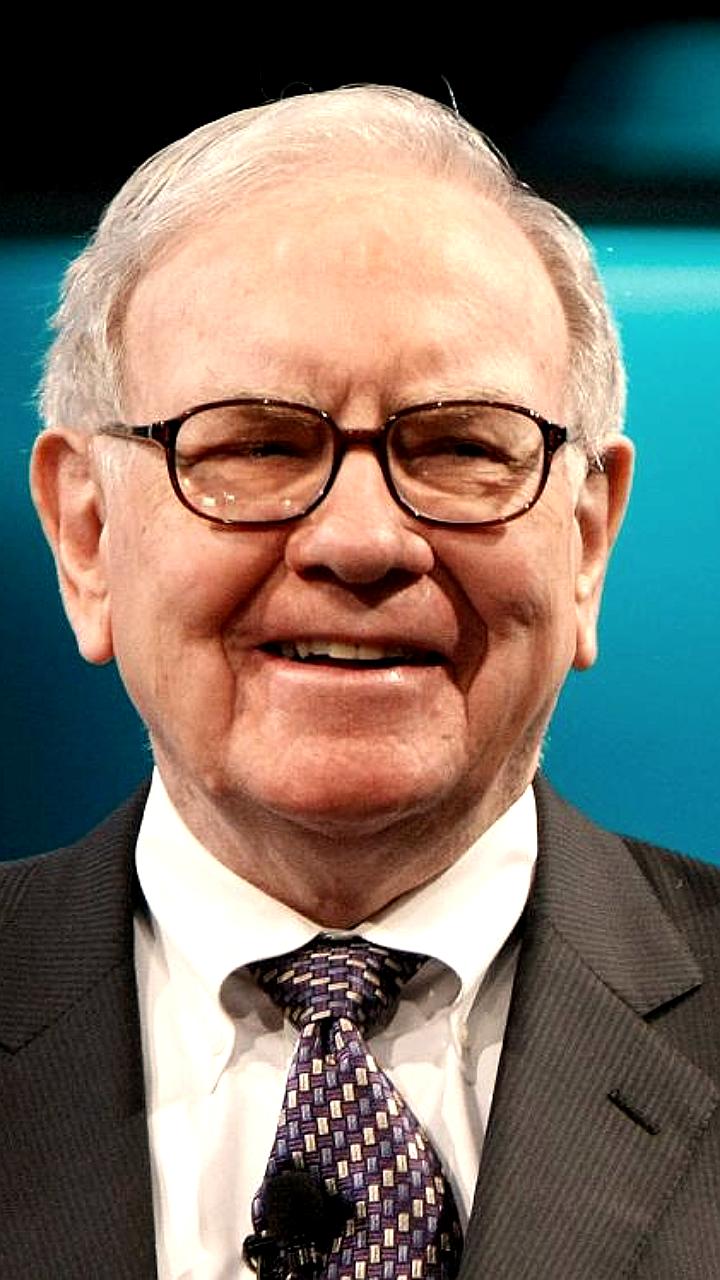 Уоррен Баффет анонсировал уход с поста гендиректора Berkshire Hathaway в конце 2025 года