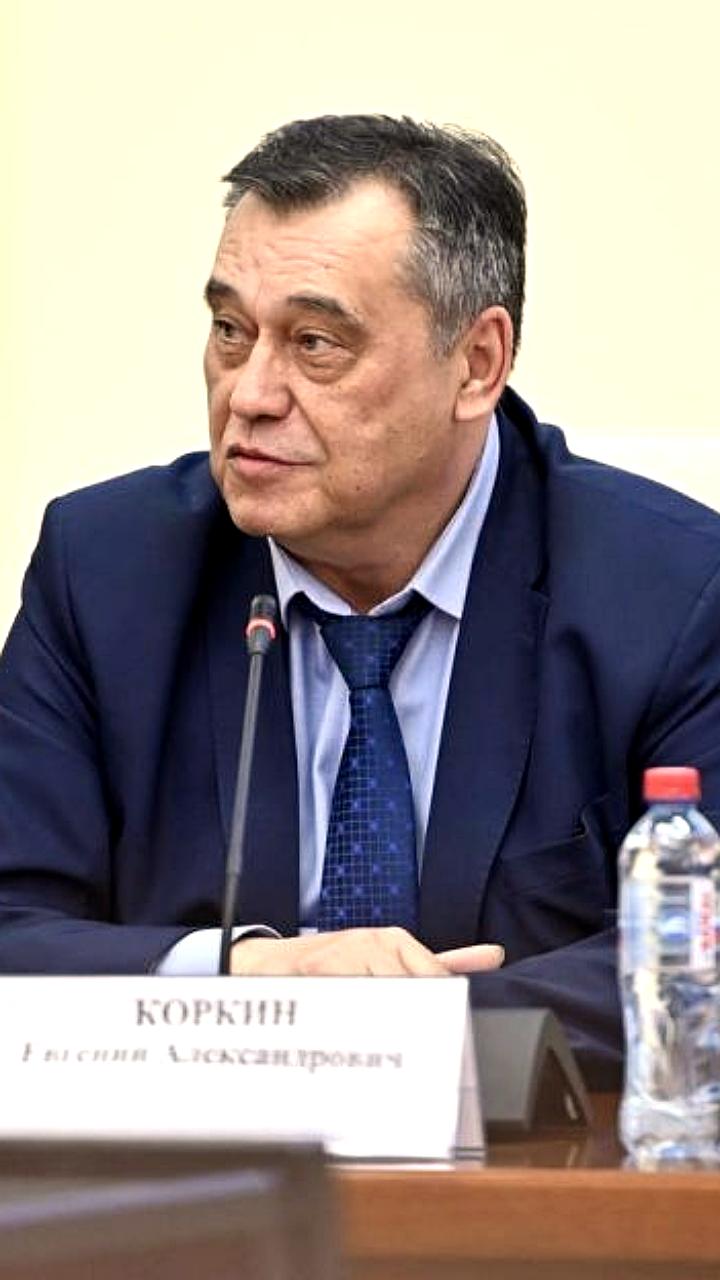 Евгений Коркин назначен министром строительства и ЖКК Бурятии