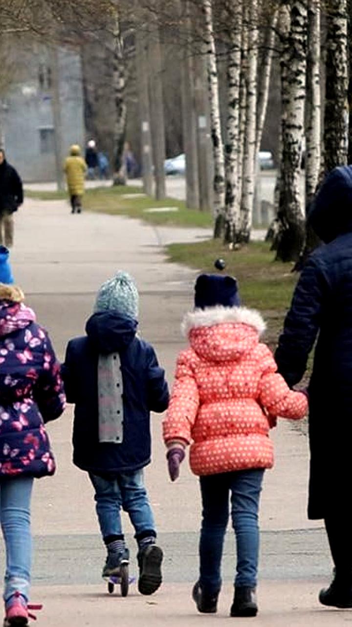 Уровень бедности среди многодетных семей в России достиг 20% в 2024 году