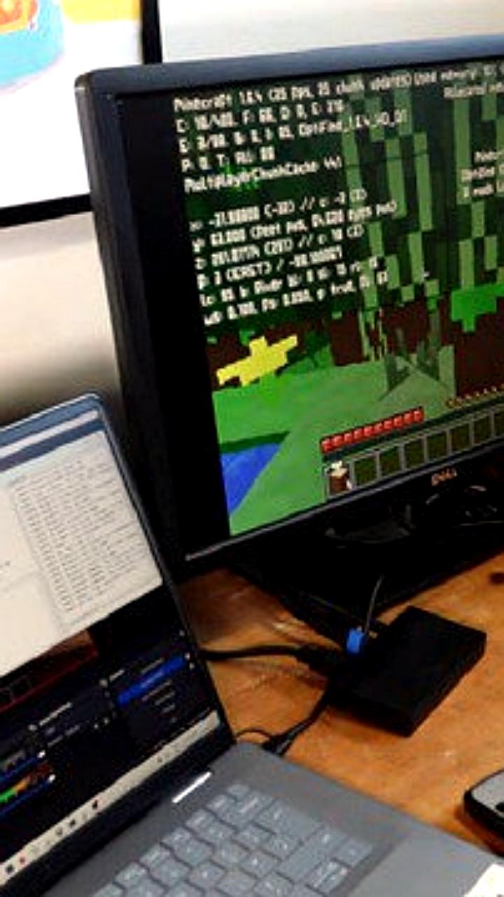Minecraft успешно запущен на старом ПК с 8 МБ видеопамяти