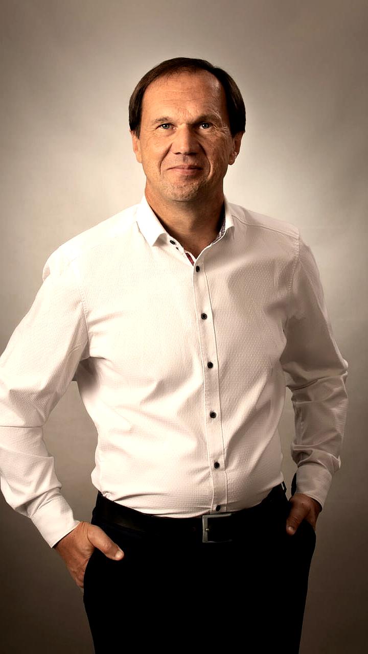 Гендиректора сети клиник 'Меги' Андрея Тимофеева задержали за дачу взятки