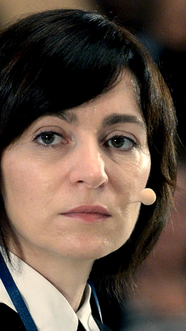 Выборы в Румынии: Симион против Антонеску, поддержка PAS