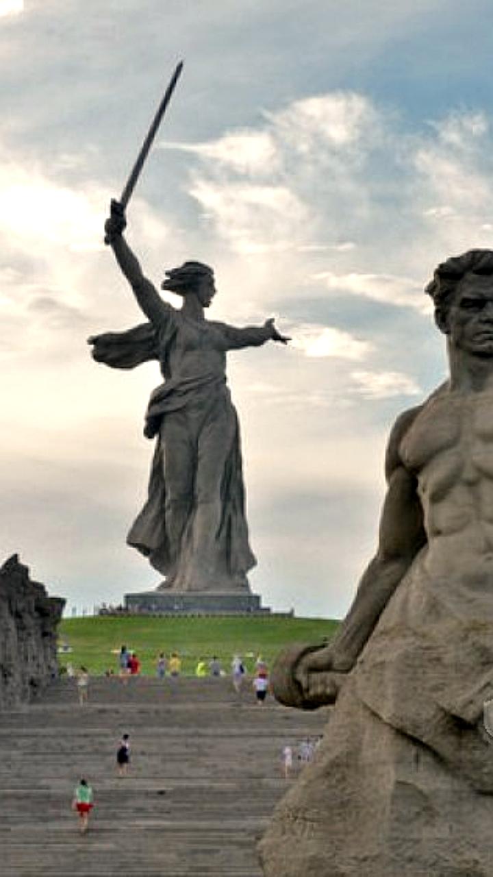 Волгоградская и Мурманская области представлены в туристическом каталоге «Путь героя»