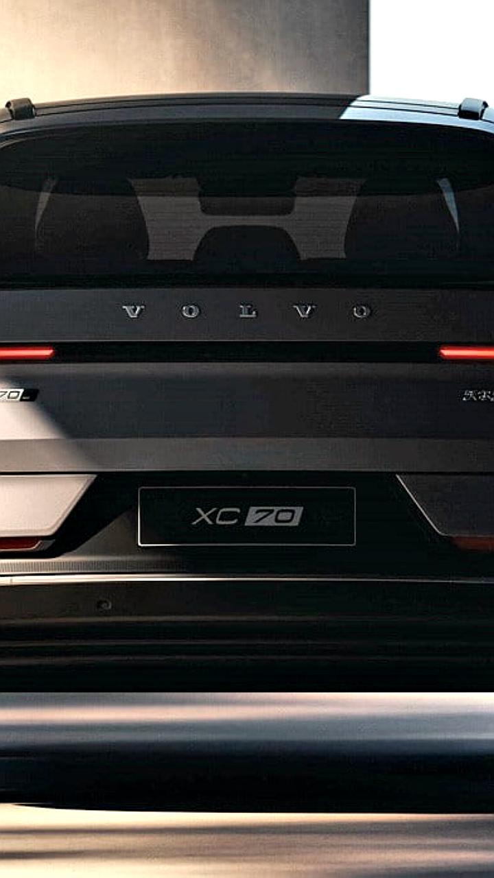 Volvo представила новый XC70: гибридный кроссовер с запасом хода до 200 км