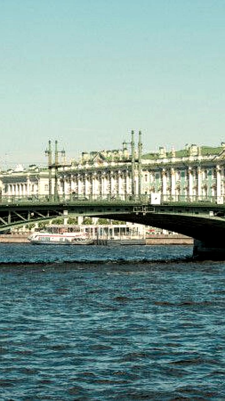 В Санкт-Петербурге мосты не будут разводить в ночь с 9 на 10 мая в честь Дня Победы