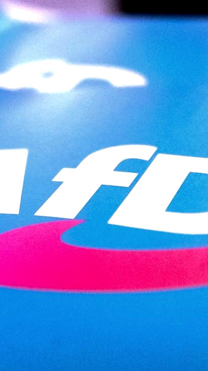 В Германии приостановлено решение о классификации партии AfD как экстремистской