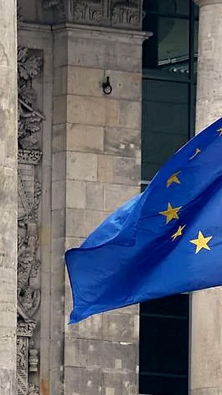 Еврокомиссия выделила Украине €1 млрд из замороженных активов России